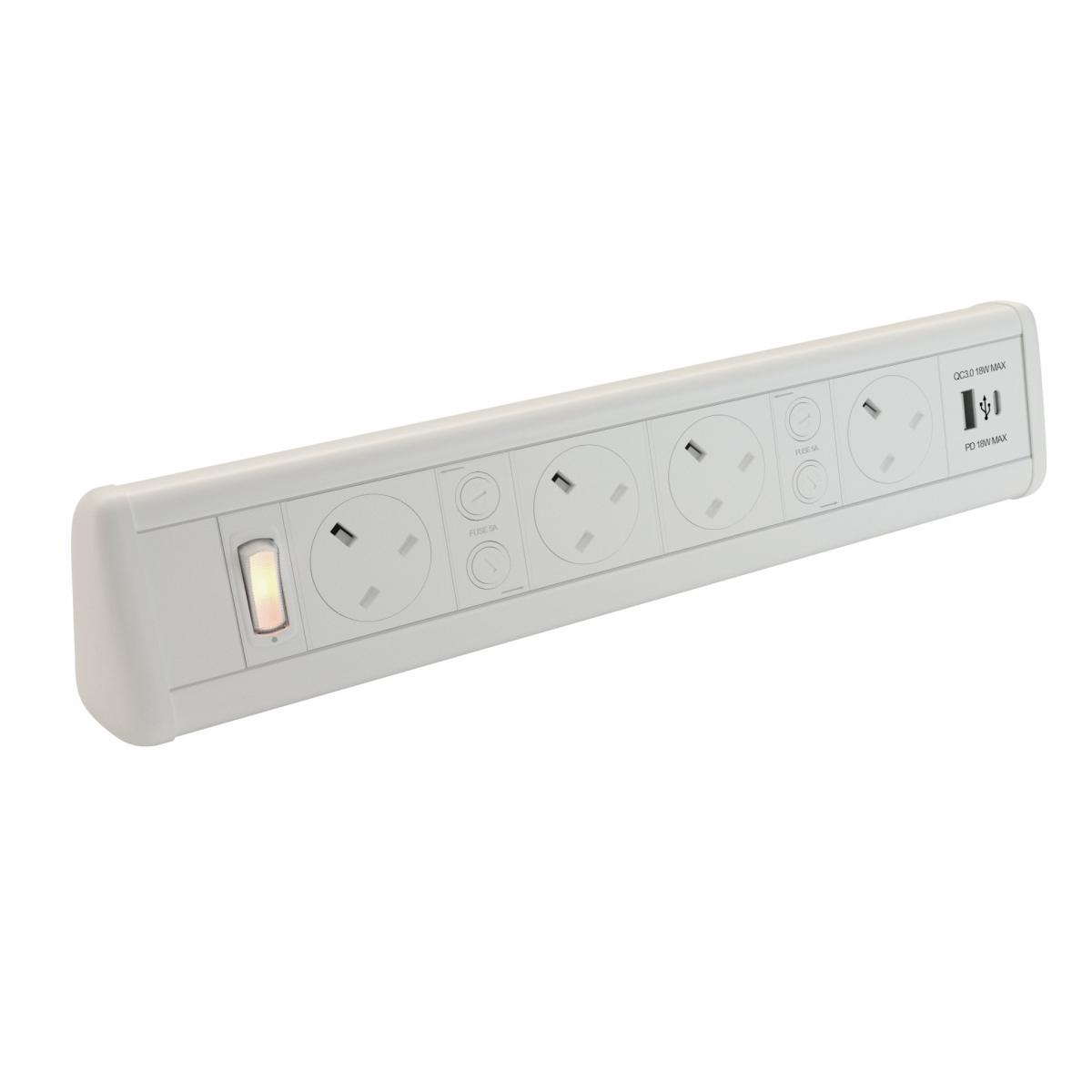 Desktop PDU in White With USB Charger DCDI